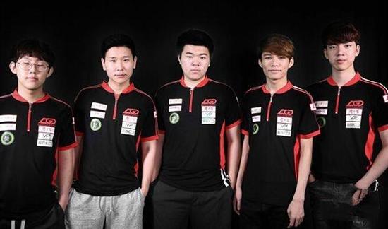 硬地赛中 硬地赛中