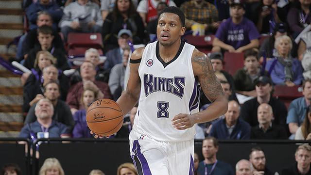 在中场补强 在中场补强